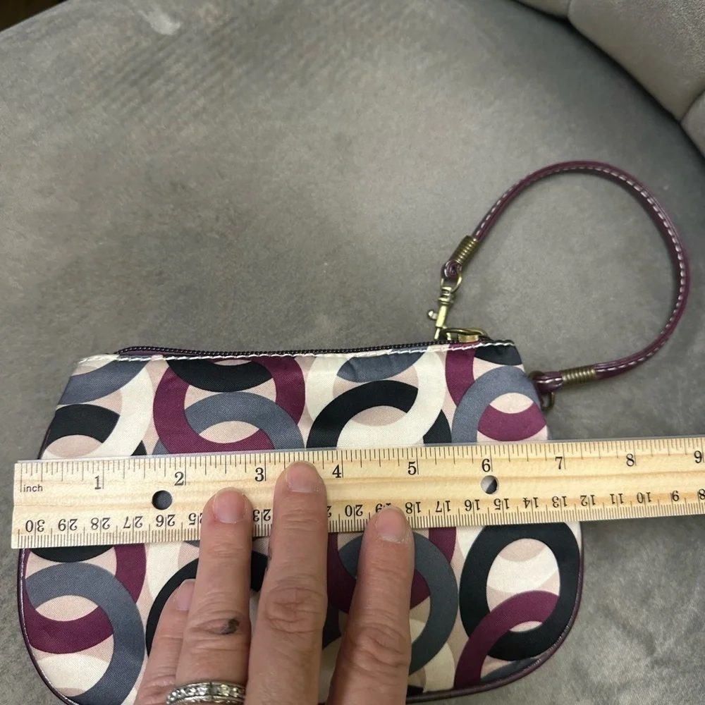 Coach Signature Satin Wristlet – Plum & Grey Circle Print